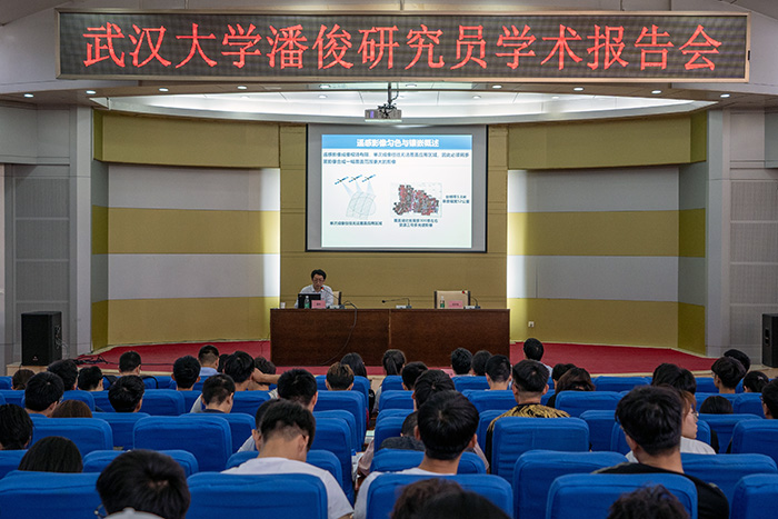 QHR09807-30.jpg