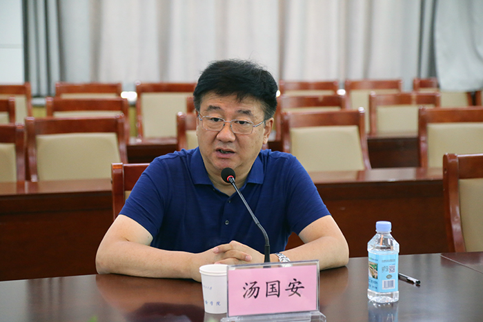 betway必威中文版官网党委组织学习研讨习近平总书记“七一”重要讲话精神3.JPG